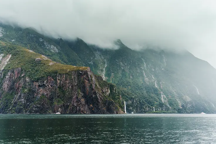 Milford Sound day tour from Queenstown by private taxi